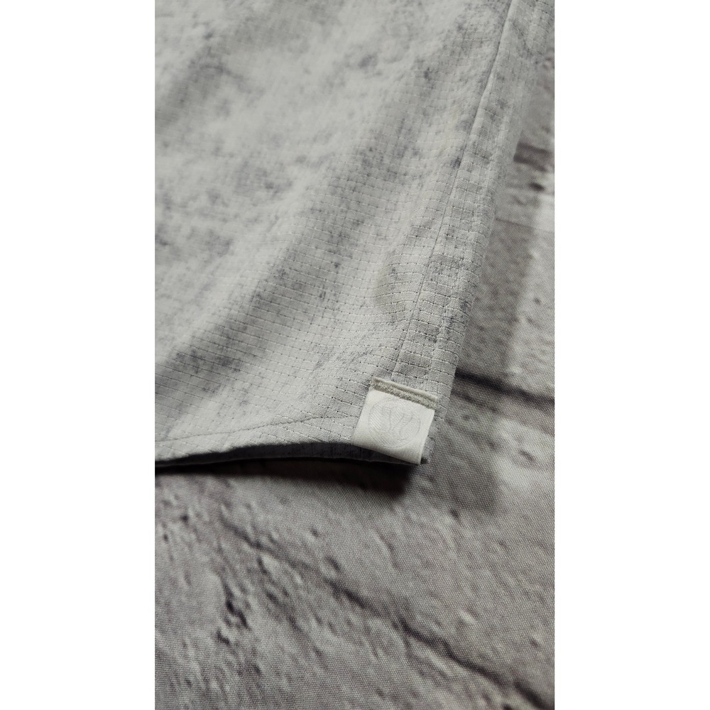 Lululemon Commission Short Sleeve Shirt Mens Medium Grey Ripstop Button Down - Picture 7 of 12